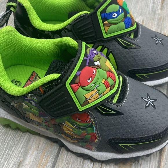 Teenage Mutant Ninja Turtles Toddler Boy Slip On Light-Up Sneakers Shoes Size 8 - Picture 4 of 13